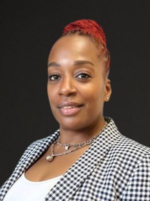 Dr. Claudia Moon